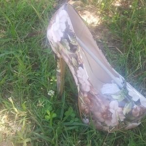 Beige Floral high heels